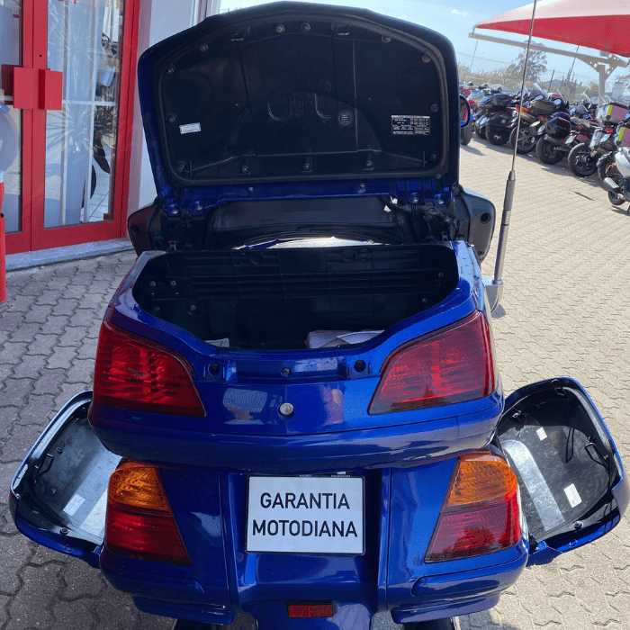 https://motodiana.com//public/uploads/17%2626_MotosUsadas/Elementos_Graficos/06-24-TJHONDAGL1800/05.png