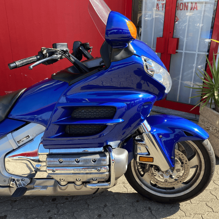 https://motodiana.com//public/uploads/17%2626_MotosUsadas/Elementos_Graficos/06-24-TJHONDAGL1800/06.png