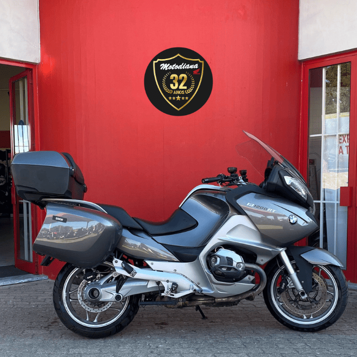 https://motodiana.com//public/uploads/17%2626_MotosUsadas/Elementos_Graficos/13-NV-71BMWR1200RT/03.png