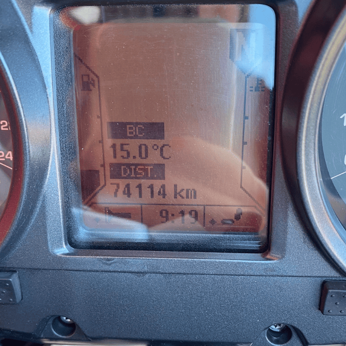https://motodiana.com//public/uploads/17%2626_MotosUsadas/Elementos_Graficos/13-NV-71BMWR1200RT/05.png