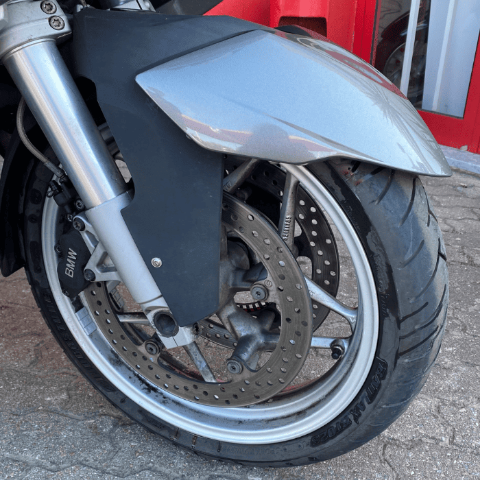 https://motodiana.com//public/uploads/17%2626_MotosUsadas/Elementos_Graficos/13-NV-71BMWR1200RT/06.png