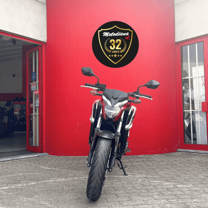 https://motodiana.com//public/uploads/17%2626_MotosUsadas/Elementos_Graficos/18-VJ-98HONDACB650FA/02.png