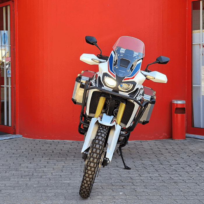 https://motodiana.com//public/uploads/17%2626_MotosUsadas/Elementos_Graficos/18_ui_32_africatwin/1_0.png