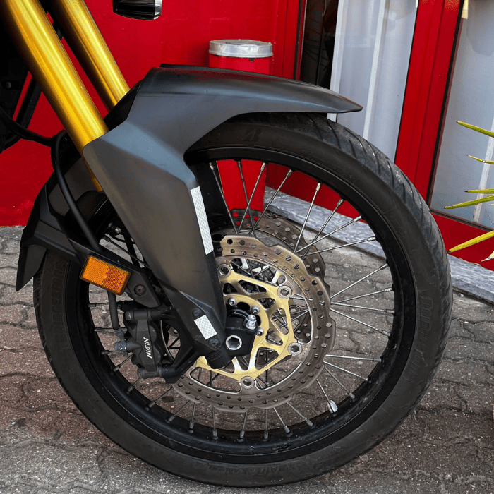 https://motodiana.com//public/uploads/17%2626_MotosUsadas/Elementos_Graficos/28-TG-54%20HONDAAFRICATWINDCT/05.png