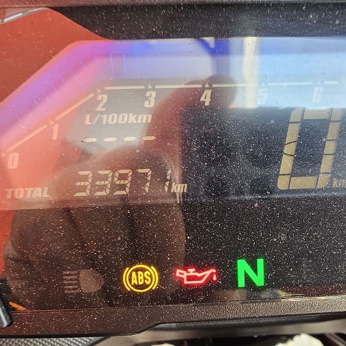 https://motodiana.com//public/uploads/17%2626_MotosUsadas/Elementos_Graficos/31-TM-06HONDANC750XABS/20261030_094651.jpg