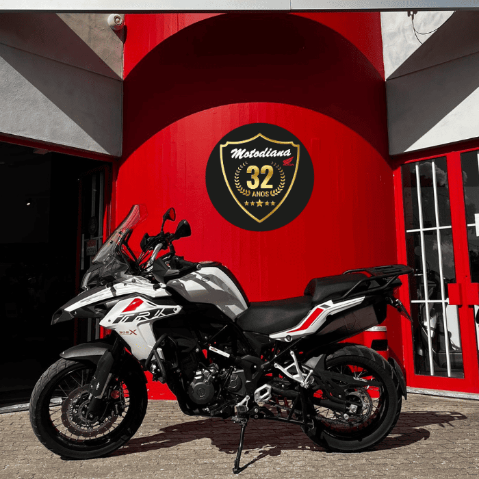 https://motodiana.com//public/uploads/17%2626_MotosUsadas/Elementos_Graficos/32-VQ-85%20BENELLI_TRK%20_502X/03.png
