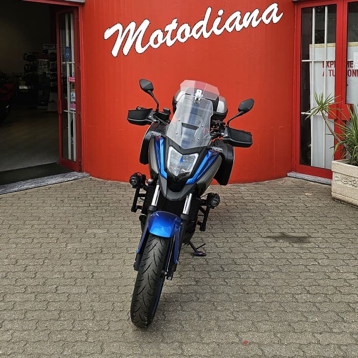 https://motodiana.com//public/uploads/17%2626_MotosUsadas/Elementos_Graficos/33-ZA-58HONDANC750XABS/02.jpg