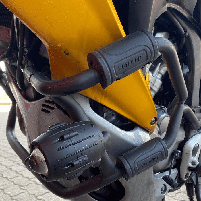 https://motodiana.com//public/uploads/17%2626_MotosUsadas/Elementos_Graficos/42-HI-24HONDAXL700TRANSALP/04.png