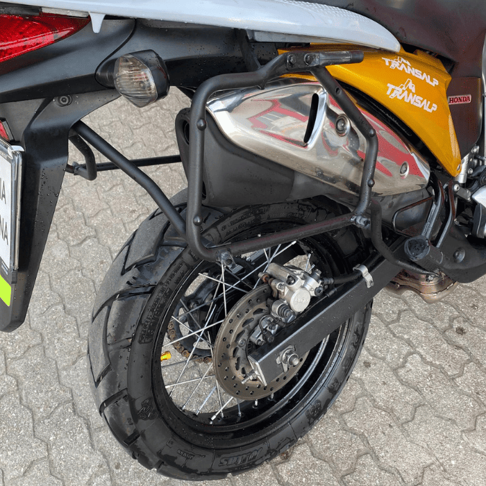 https://motodiana.com//public/uploads/17%2626_MotosUsadas/Elementos_Graficos/42-HI-24HONDAXL700TRANSALP/08.png