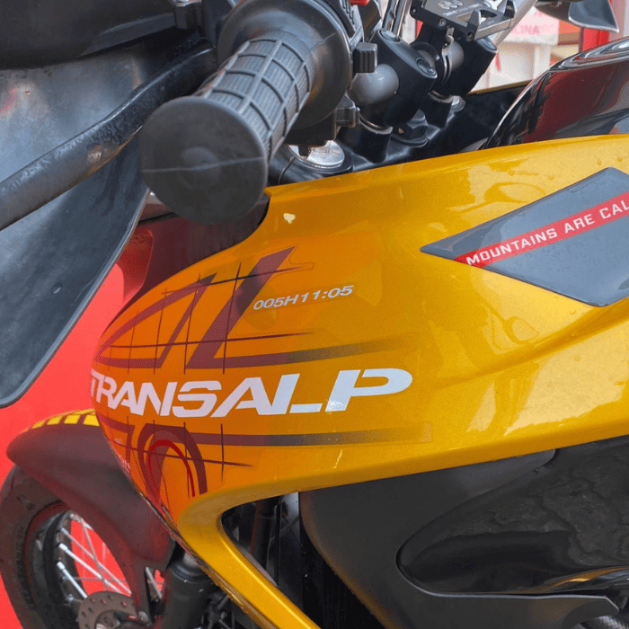 https://motodiana.com//public/uploads/17%2626_MotosUsadas/Elementos_Graficos/42-HI-24HONDAXL700TRANSALP/13.png