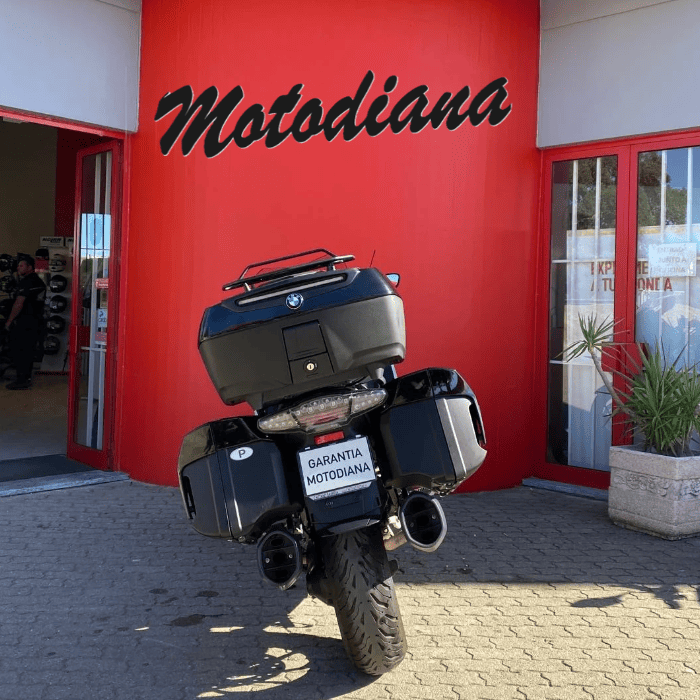 https://motodiana.com//public/uploads/17%2626_MotosUsadas/Elementos_Graficos/44-TQ-89BMWK1600GTL/03.png