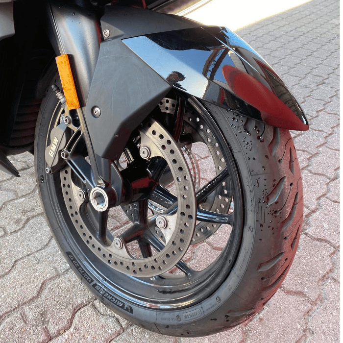 https://motodiana.com//public/uploads/17%2626_MotosUsadas/Elementos_Graficos/44-TQ-89BMWK1600GTL/11.png