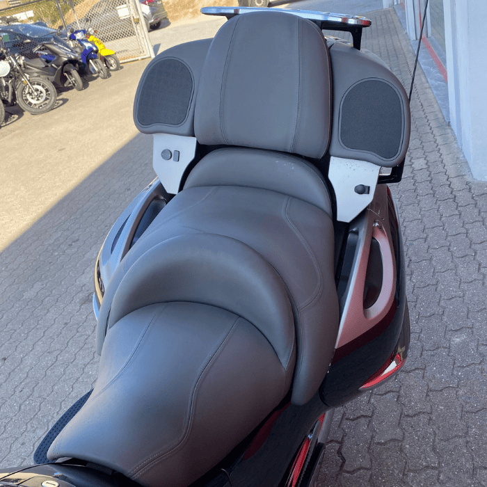 https://motodiana.com//public/uploads/17%2626_MotosUsadas/Elementos_Graficos/52-AC-81BMWK1200LT/08.png