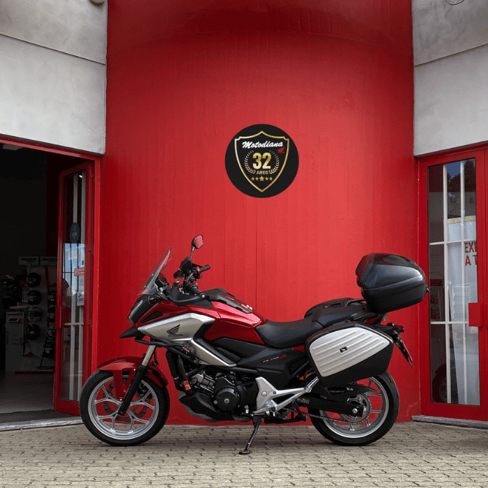 https://motodiana.com//public/uploads/17%2626_MotosUsadas/Elementos_Graficos/62-VJ-34HONDANC750X/02.png