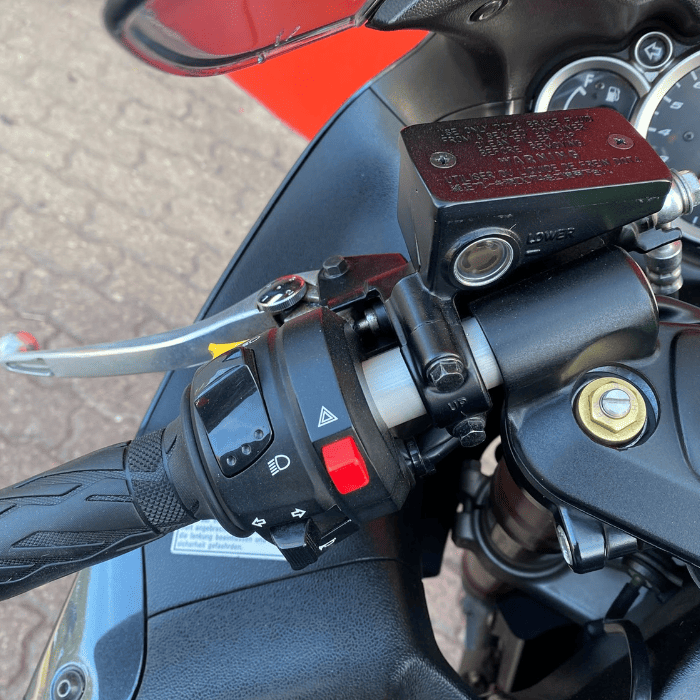 https://motodiana.com//public/uploads/17%2626_MotosUsadas/Elementos_Graficos/80-FQ-59SUZUKIGSX1300RHAYABUSA/06.png