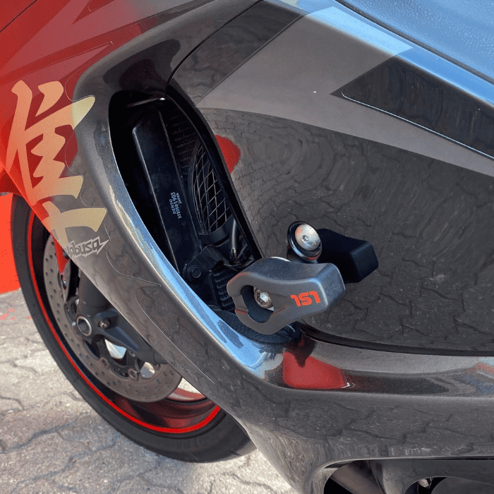 https://motodiana.com//public/uploads/17%2626_MotosUsadas/Elementos_Graficos/80-FQ-59SUZUKIGSX1300RHAYABUSA/10.png