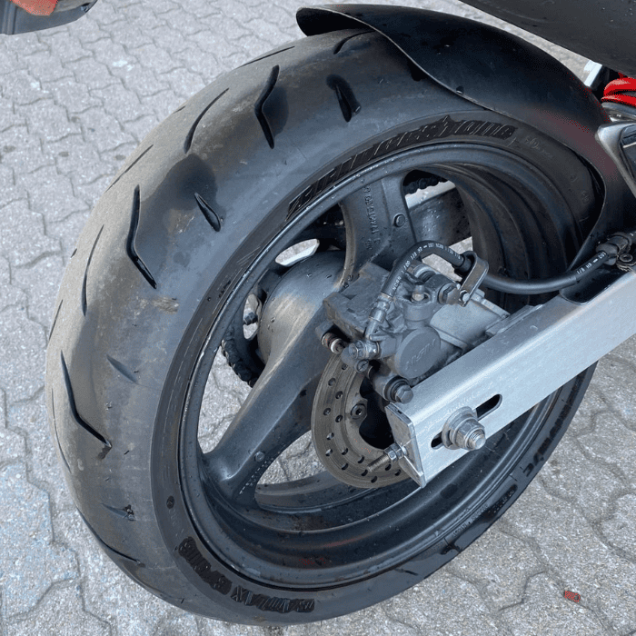 https://motodiana.com//public/uploads/17%2626_MotosUsadas/Elementos_Graficos/89-65-PHHONDACB600HORNET/06.png