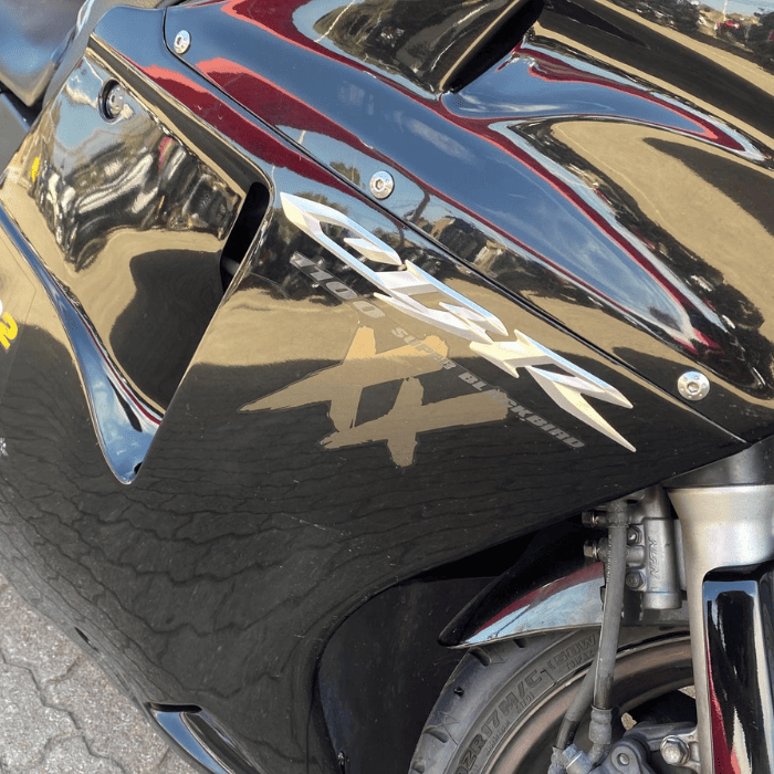 https://motodiana.com//public/uploads/17%2626_MotosUsadas/Elementos_Graficos/89-EQ-91HONDACBR1100XX/09.png