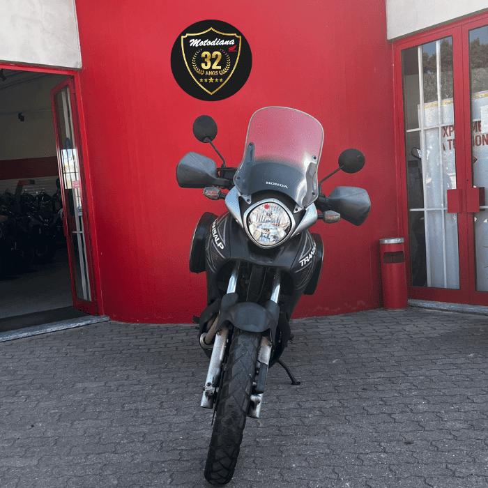 https://motodiana.com//public/uploads/17%2626_MotosUsadas/Elementos_Graficos/90-LO-82HONDATRANSALPXL700/02.png