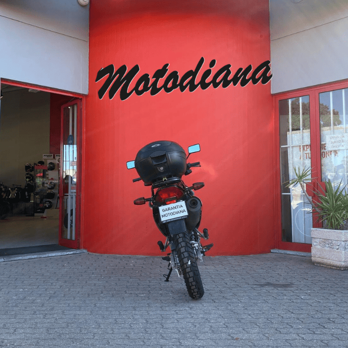 https://motodiana.com//public/uploads/17%2626_MotosUsadas/Elementos_Graficos/95-ID-92HONDANX4FALCON/04.png