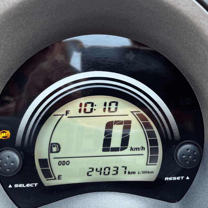 https://motodiana.com//public/uploads/17%2626_MotosUsadas/Elementos_Graficos/AB-81-GSYAMAHANMAX125/05.png