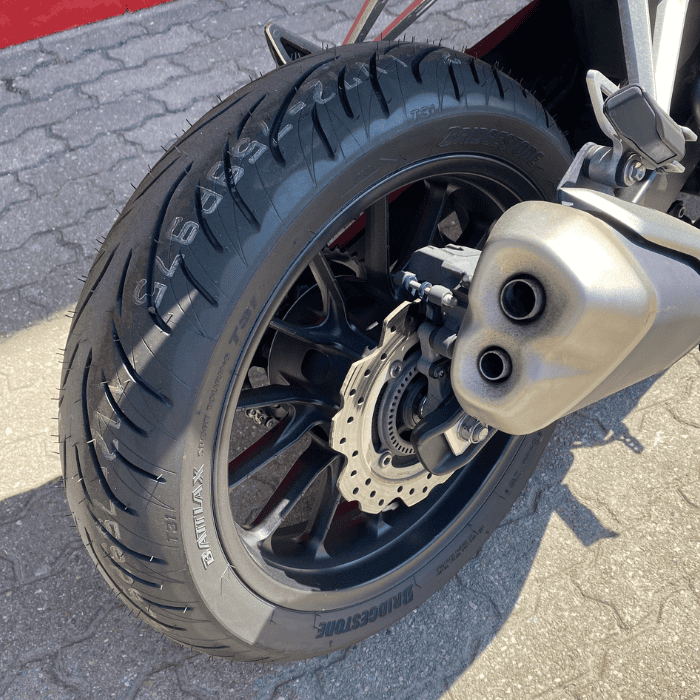 https://motodiana.com//public/uploads/17%2626_MotosUsadas/Elementos_Graficos/AC-63-TDHONDACB500X/07.png
