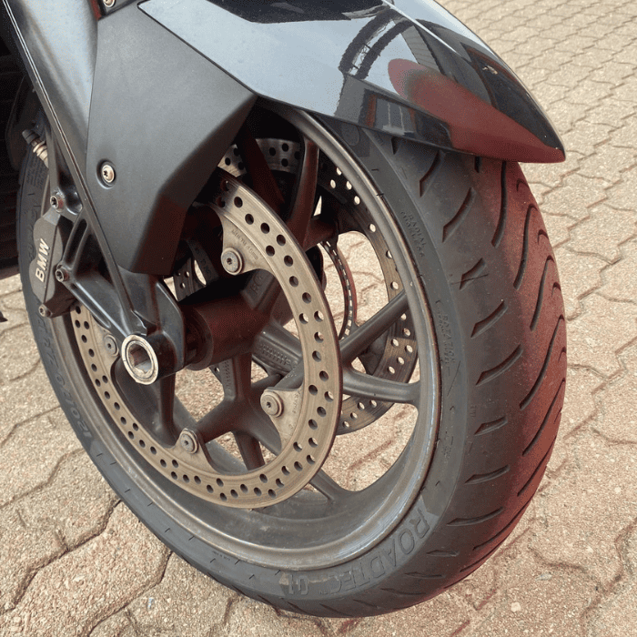 https://motodiana.com//public/uploads/17%2626_MotosUsadas/Elementos_Graficos/AD-45-XGBMWK1600GT/09.png