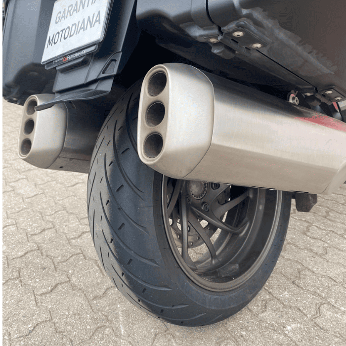 https://motodiana.com//public/uploads/17%2626_MotosUsadas/Elementos_Graficos/AD-45-XGBMWK1600GT/10.png
