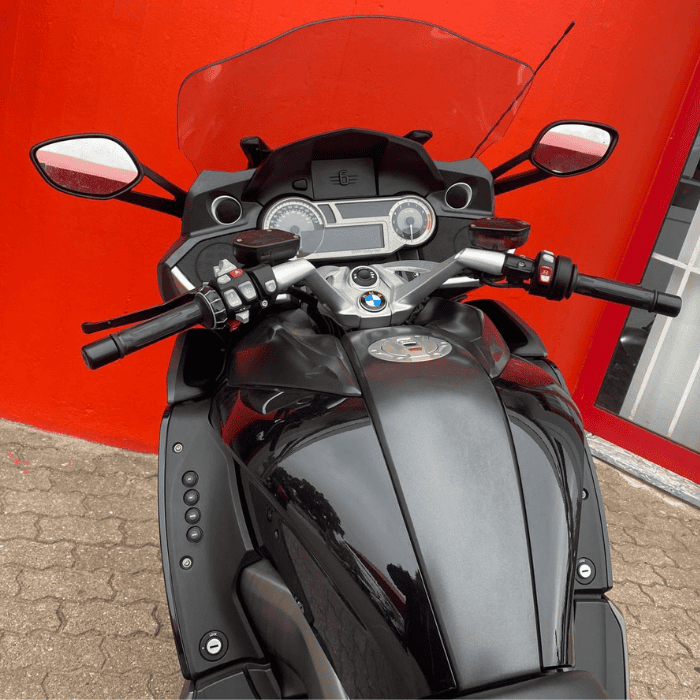https://motodiana.com//public/uploads/17%2626_MotosUsadas/Elementos_Graficos/AD-45-XGBMWK1600GT/12.png