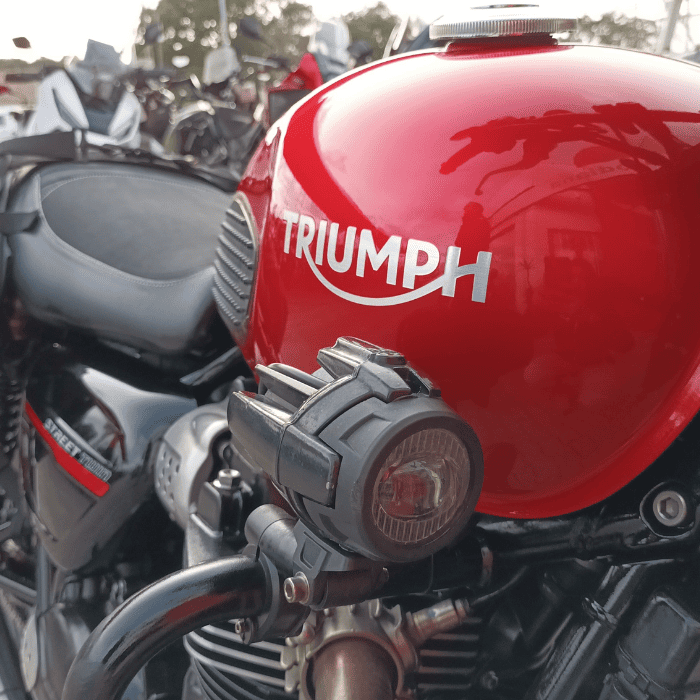 https://motodiana.com//public/uploads/17%2626_MotosUsadas/Elementos_Graficos/AD-65-QZ%20TRIUMPH%20STREET%20TWIN/06.png