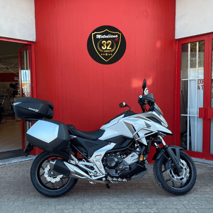 https://motodiana.com//public/uploads/17%2626_MotosUsadas/Elementos_Graficos/AH-11-OSHONDANC750X/04.png