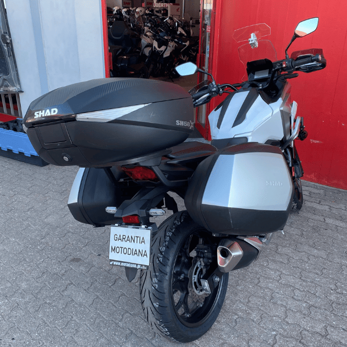 https://motodiana.com//public/uploads/17%2626_MotosUsadas/Elementos_Graficos/AH-11-OSHONDANC750X/Design%20sem%20nome%20(11).png