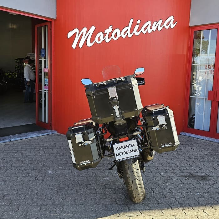 https://motodiana.com//public/uploads/17%2626_MotosUsadas/Elementos_Graficos/AL-25-VAHONDACB500X/20261029_094328.jpg