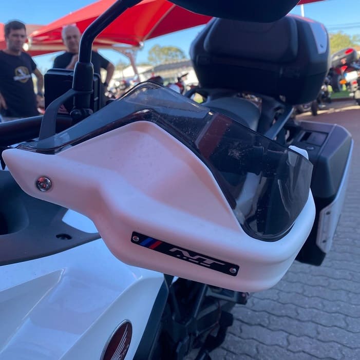 https://motodiana.com//public/uploads/17%2626_MotosUsadas/Elementos_Graficos/AO-38-QJHONDANT1100DCT/10.jpg