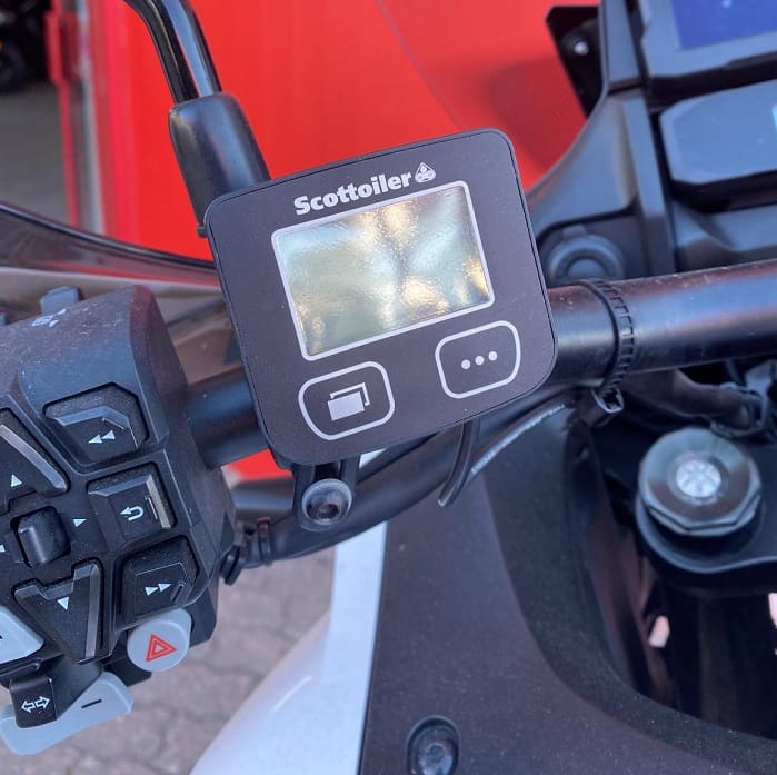 https://motodiana.com//public/uploads/17%2626_MotosUsadas/Elementos_Graficos/AO-38-QJHONDANT1100DCT/13.jpg