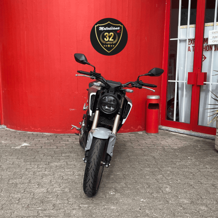 https://motodiana.com//public/uploads/17%2626_MotosUsadas/Elementos_Graficos/AQ-48-PLHONDACB125R/02.png