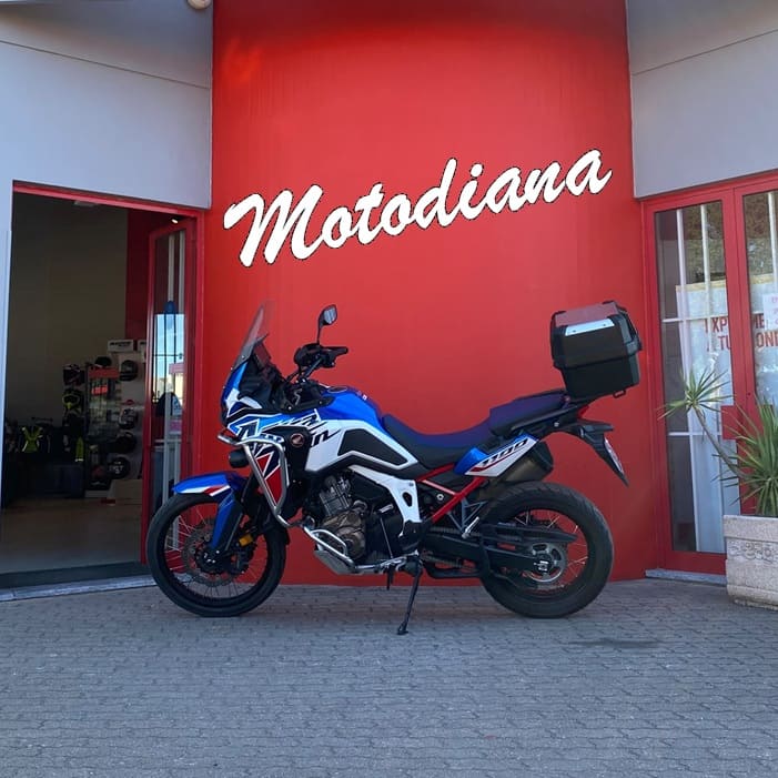 https://motodiana.com//public/uploads/17%2626_MotosUsadas/Elementos_Graficos/AZ-23-STHONDAFRICATWINABS/02.jpg