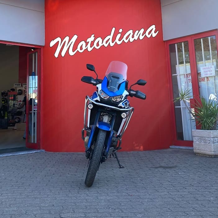 https://motodiana.com//public/uploads/17%2626_MotosUsadas/Elementos_Graficos/AZ-23-STHONDAFRICATWINABS/03.jpg