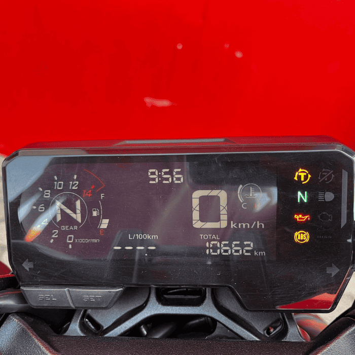 https://motodiana.com//public/uploads/17%2626_MotosUsadas/Elementos_Graficos/BC-74-IBHONDACB650R/05.png