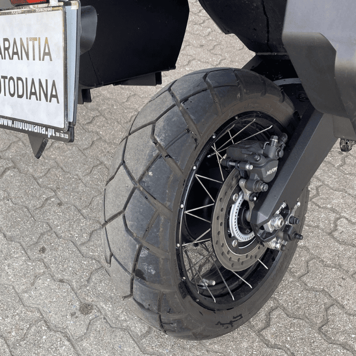 https://motodiana.com//public/uploads/17%2626_MotosUsadas/Elementos_Graficos/BI-31-FZHONDAX-ADV750/12.png