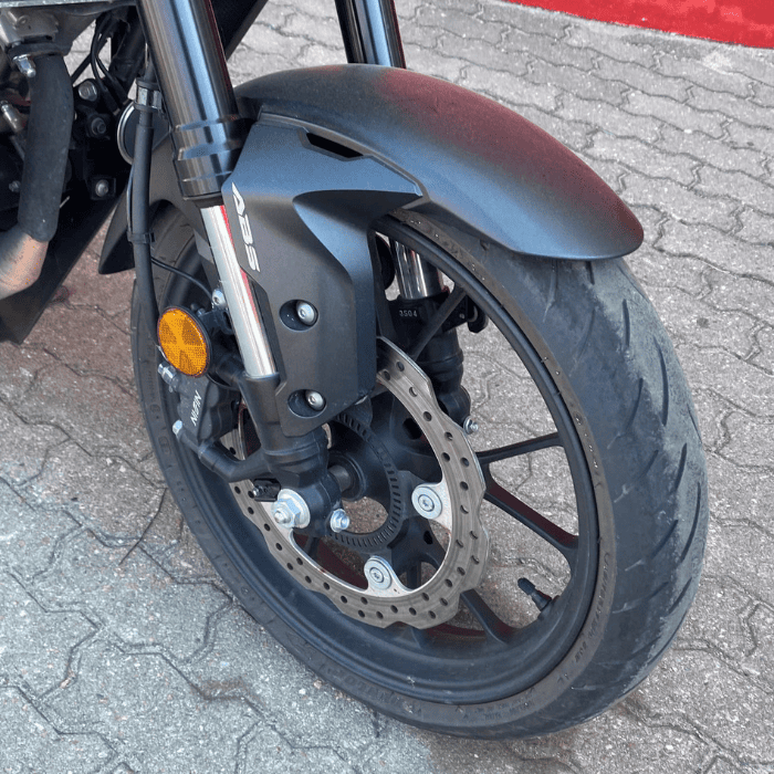 https://motodiana.com//public/uploads/17%2626_MotosUsadas/Elementos_Graficos/BI-42-ILHONDACB125R/05.png