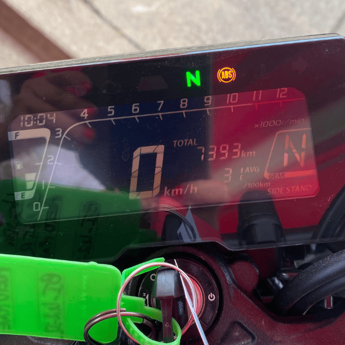 https://motodiana.com//public/uploads/17%2626_MotosUsadas/Elementos_Graficos/BI-42-ILHONDACB125R/06.png