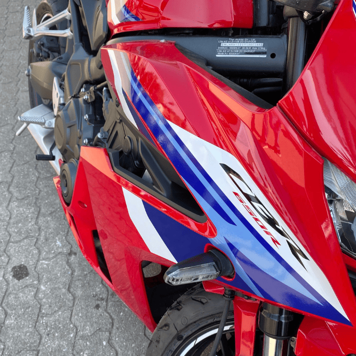 https://motodiana.com//public/uploads/17%2626_MotosUsadas/Elementos_Graficos/BI-93-AH%20HONDACBR650RLIMITADA35KW/09.png