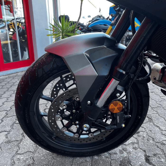 https://motodiana.com//public/uploads/17%2626_MotosUsadas/Elementos_Graficos/BL-06-CP-HONDA-NT1100%20DCT/06.png