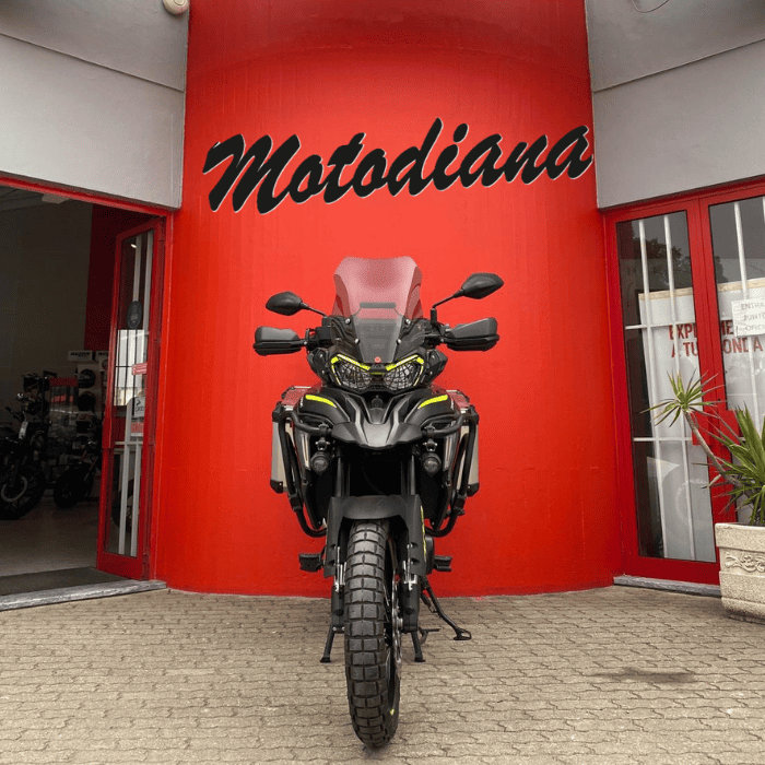 https://motodiana.com//public/uploads/17%2626_MotosUsadas/Elementos_Graficos/BM-12-QTBENELLITRK702/02.png