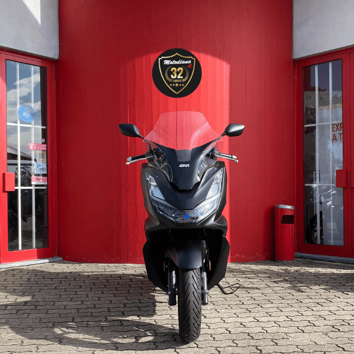 https://motodiana.com//public/uploads/17%2626_MotosUsadas/Elementos_Graficos/BN-61-LTHONDAPCX125COM%20GARANTIA/02.png