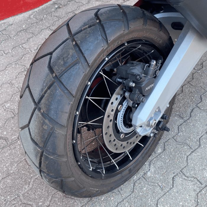 https://motodiana.com//public/uploads/17%2626_MotosUsadas/Elementos_Graficos/BP-21-EXHONDAX-ADV750SE/07.png