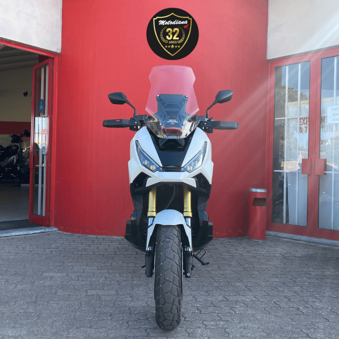 https://motodiana.com//public/uploads/17%2626_MotosUsadas/Elementos_Graficos/BP-38-GDHONDAX%20ADV750/02.png