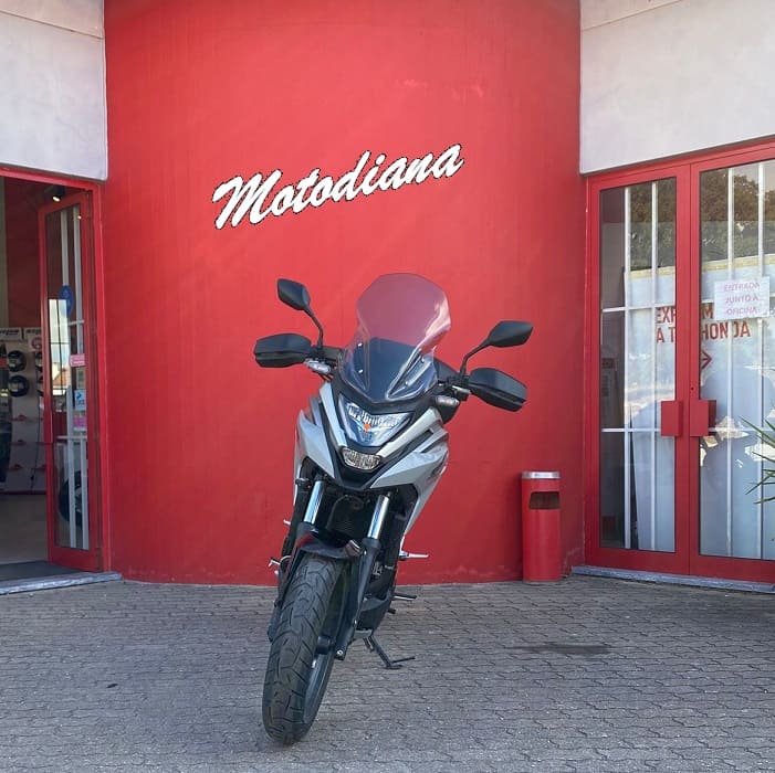 https://motodiana.com//public/uploads/17%2626_MotosUsadas/Elementos_Graficos/BQ-41-EJHONDANC750X/05.jpg
