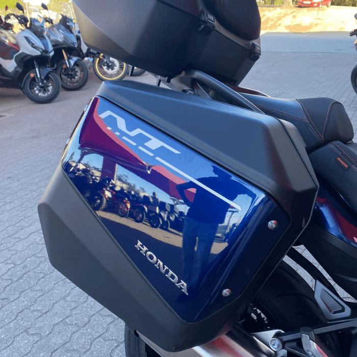 https://motodiana.com//public/uploads/17%2626_MotosUsadas/Elementos_Graficos/BR-85-MN%20HONDANT1100COMGARANTIAATE2030EMAPIT/09.png